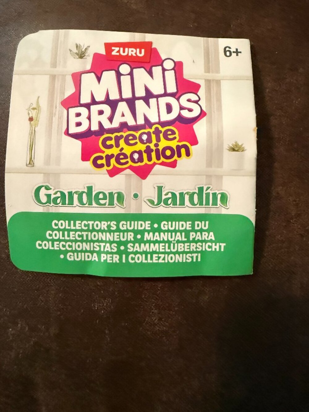 Mini Brands Create GARDEN White Orchids